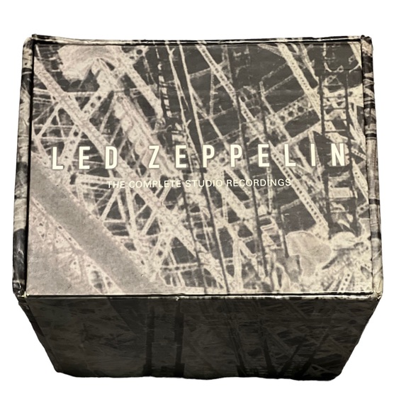 SOLD LED ZEPPELIN The complete studio recording‘s 10 CD box set NIB - Picture 6 of 13